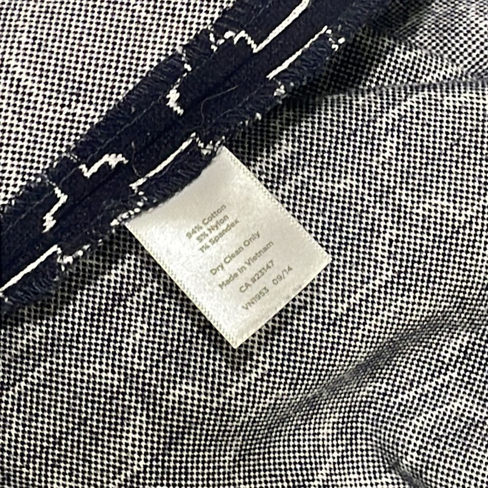 Talbots Pencil Skirt Womens size 12. Navy blue with white geometric pattern - Picture 8 of 8